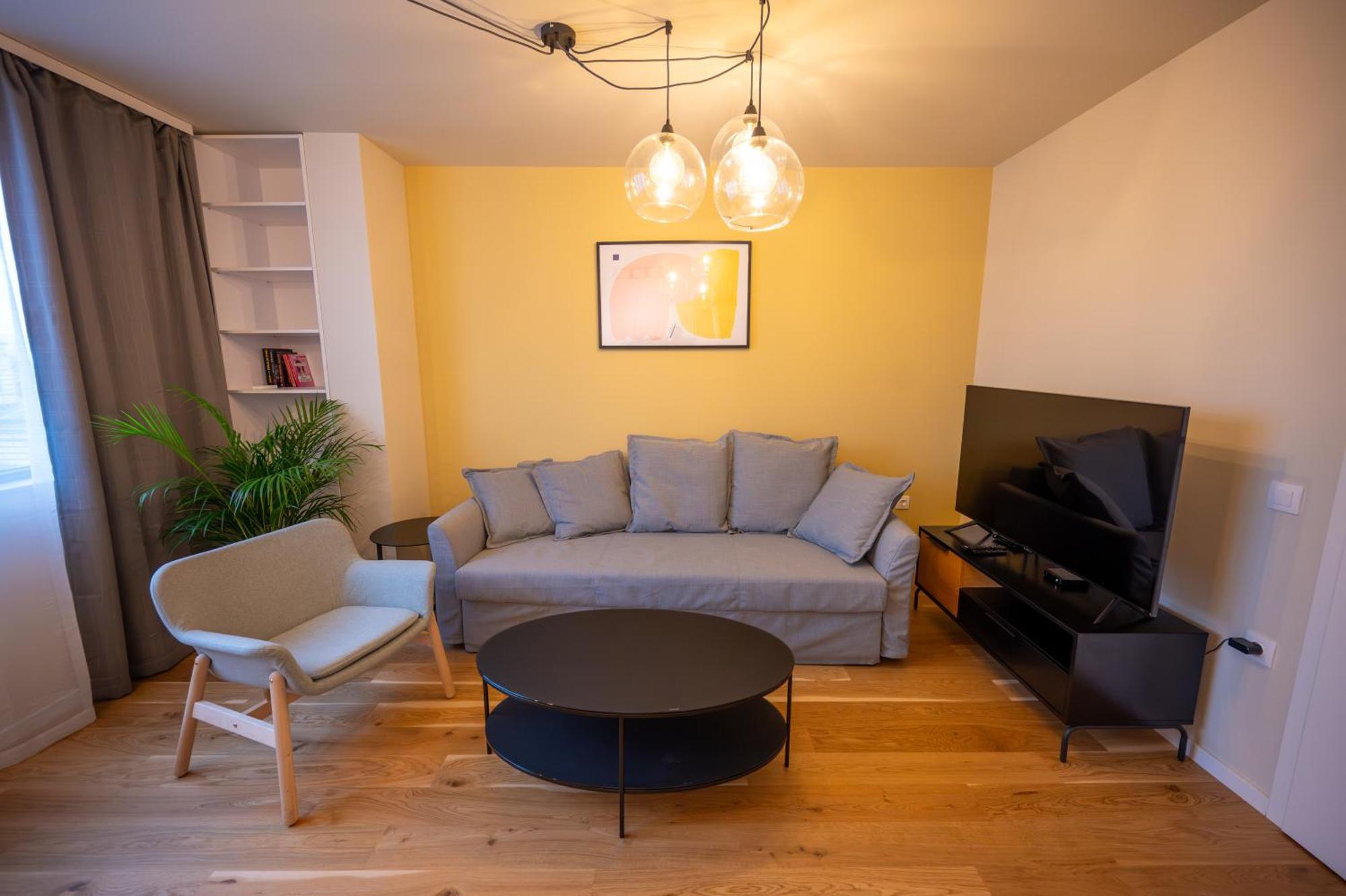 Design 1bdr Near Center Sofia
