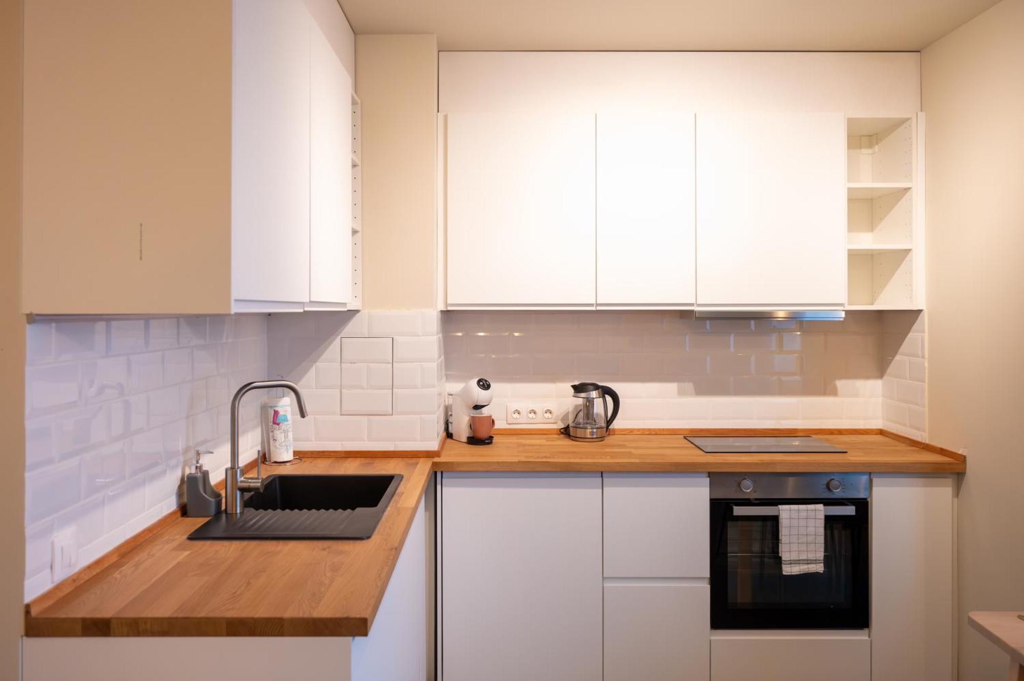 Design 1bdr Near Center